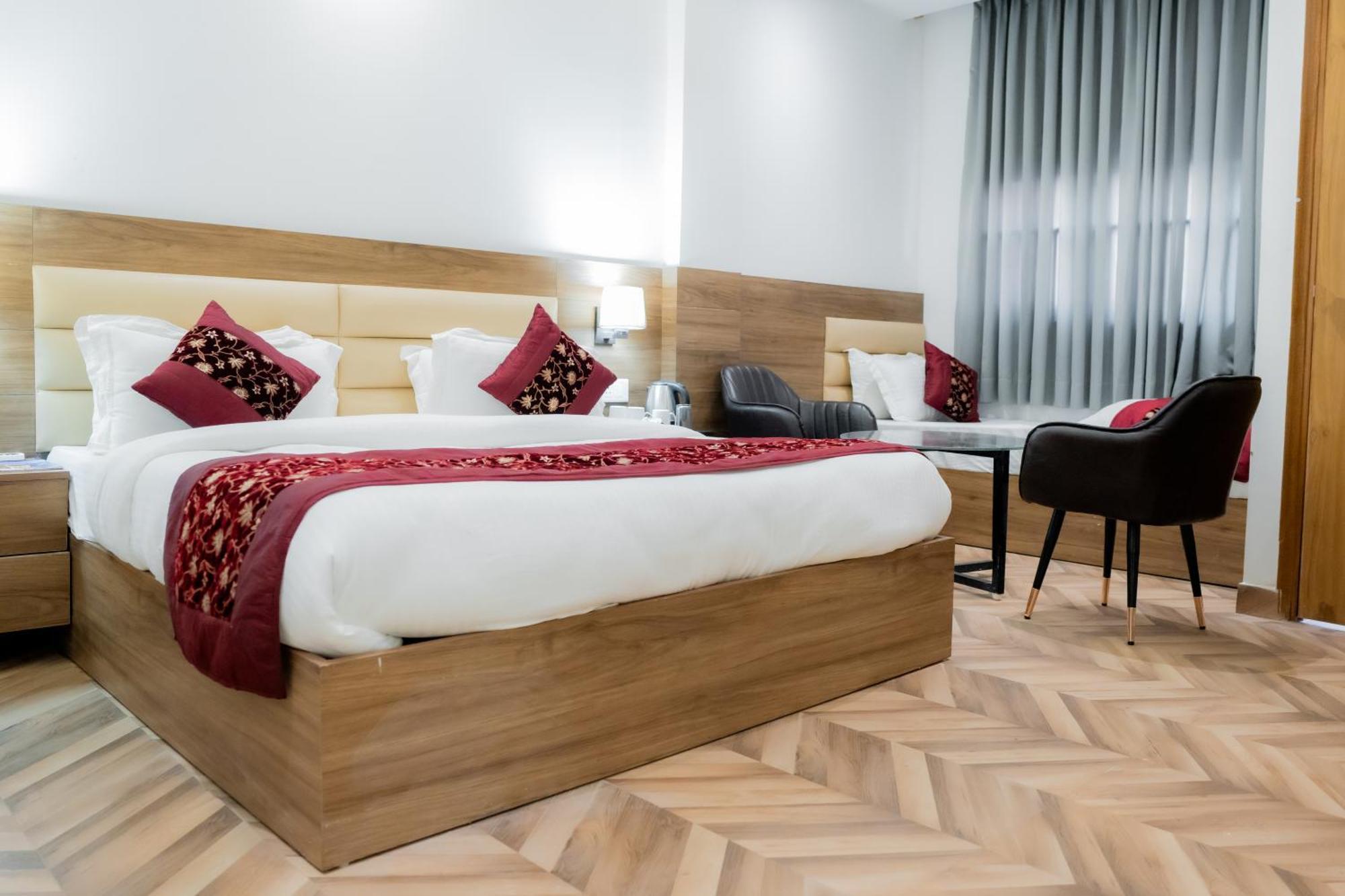 Hotel The Sunrise Vista Nizamuddin New Delhi